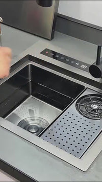 Lavadero Inteligente Bioshield C/Funcion Hydro Purificacion Nano Black De Acero Inox.304 C/Mezcladora  44x42x22cm - Fratelli Signature