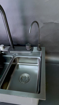 ML-7545B -LAVADERO MULTIFUNCIONAL DE ACERO INOX. 304 BLACK C/MEZCLADORA +FILTRO DE AGUA (4 FUNCIONES) 75X45X23 CM -FRATELLI PREMIUM